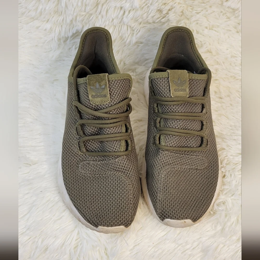 Mens adidas shoes Size 5.5
